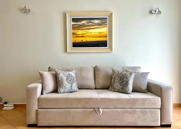 Blue Horizon Seaside Gem